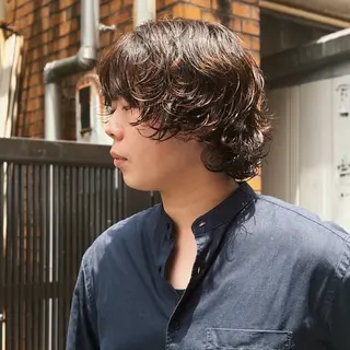 セミロング カラー パーマ メンズ 服に合うお洒落ヘア /GLOP リュートのヘアスタイル