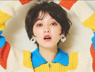 ショート ミルクティー× グレージュMOMOのヘアスタイル