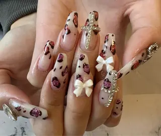 ネイル 新山 聖のネイルデザイン