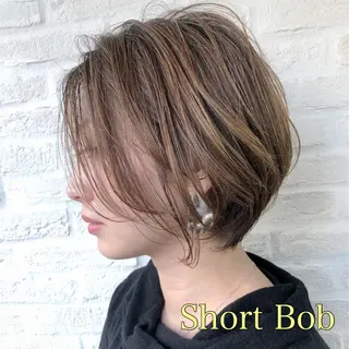 ショート カラー Soleria 田中慎一のヘアスタイル