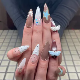 ネイル ー 葉のネイルデザイン