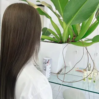 カラー 牛澤 優斗のヘアスタイル