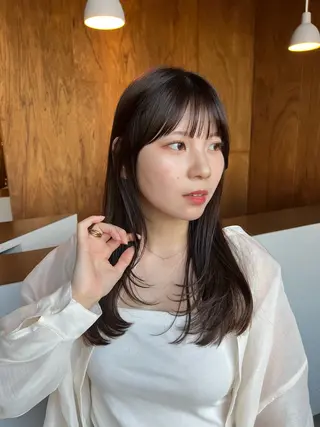 セミロング cocoro /レイヤーカットのヘアスタイル