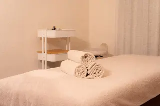 即効⚡小顔美容鍼🪡 むくみたるみ脂肪解消のエステ・リラクイメージ