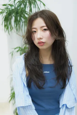 ロング カラー 谷町/Le'a /竹原しおなのヘアスタイル