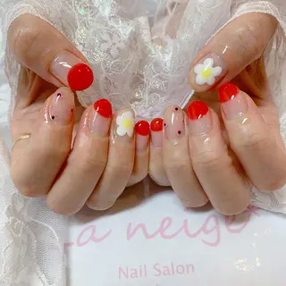 カラー La neige* yuki 🐩🌙のネイルデザイン