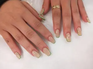 ネイル はばすみれ🎀ﾈｲﾙ 光ﾌｪｲｼｬﾙ ﾍｱのネイルデザイン