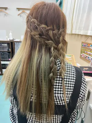 ロング ヘアアレンジ 外山 理都子のエステ・リラクイメージ