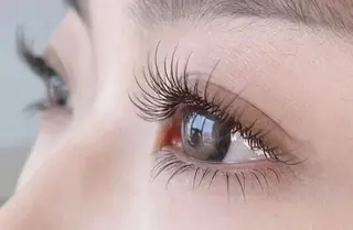 マツエク・マツパ ｱｲﾗｯｼｭｻﾛﾝ Fleurirのマツエク・マツパデザイン