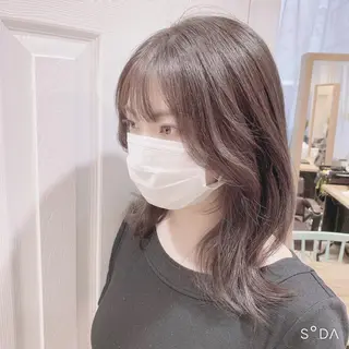 セミロング パーソナルカラー lapiax阿部のヘアスタイル