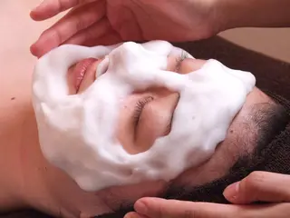 ミディアム カラー パーマ ヘアアレンジ メンズ キッズ ネイル マツエク・マツパ ニキビ・肌質改善専門 ♡人生が変わるサロンのエステ・リラクイメージ