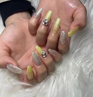 ロング ネイル BELLUNA Mizuki❤︎のネイルデザイン