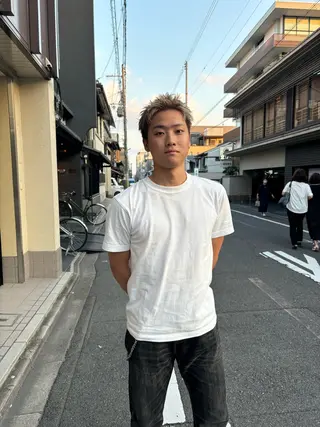 カラー メンズ マツダ レンのヘアスタイル