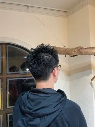 ショート メンズ 西岡 勇人のヘアスタイル