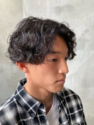 ショート パーマ メンズ 波巻きスパイラルパー マ/シャドウパーマ駿のヘアスタイル