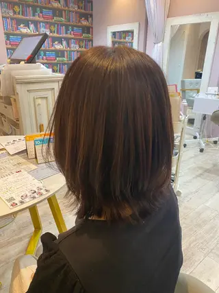 ミディアム かまだ しおりのヘアスタイル