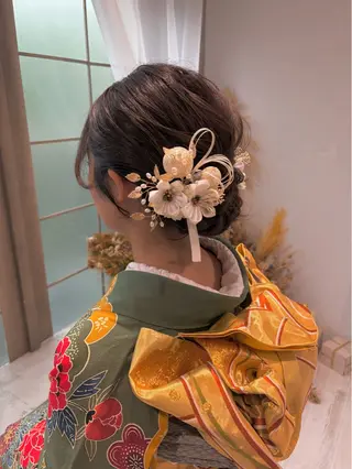 ヘアアレンジ ヘアセット／眉毛カッ ト/Nana〻のヘアスタイル