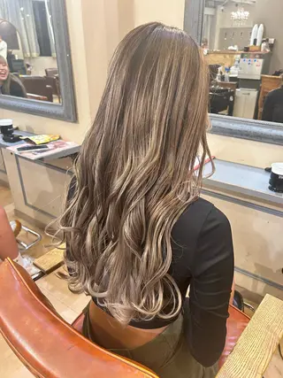 ロング カラー 髪質改善×ケアブリー チ特化【ケンタ】のヘアスタイル