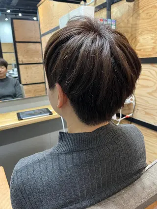 ショート カラー パーマ ヘアアレンジ メンズ キッズ ネイル マツエク・マツパ アイブロウ 久木原 ゆりのヘアスタイル