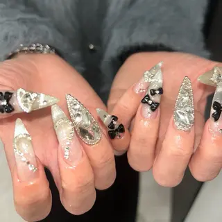 ネイル MODA MANAMIᵕ̈のネイルデザイン