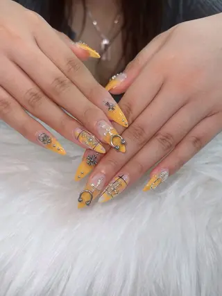 ネイル Sora  Nail 長さ出し専門店のネイルデザイン