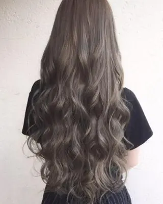 ロング カラー 松戸　レイヤーカット 野口　康太郎のヘアスタイル