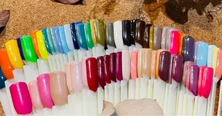 ネイル Eye&Nail アプリシーラブのマツエク・マツパデザイン