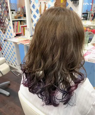 ミディアム カラー 岩谷/ブリーチ 🪽透明感カラーのヘアスタイル