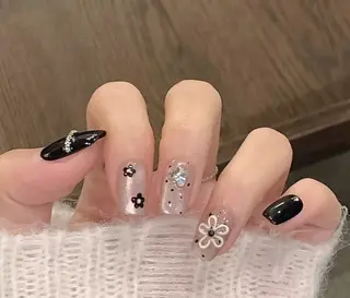 ネイル 山田 由奈のネイルデザイン