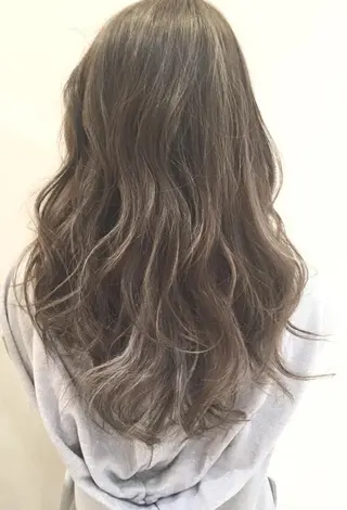 ミディアム カラー ハイトーン×髪質改善 KENTAのヘアスタイル