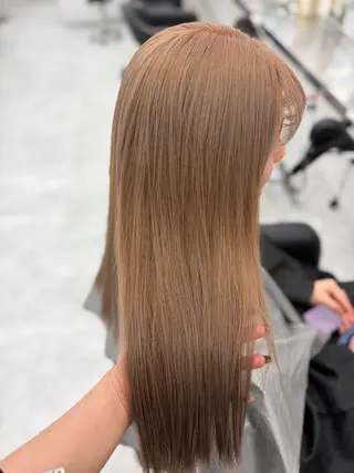 ロング 艶髪ハイトーンカラー 渋谷🎀ririkaのヘアスタイル