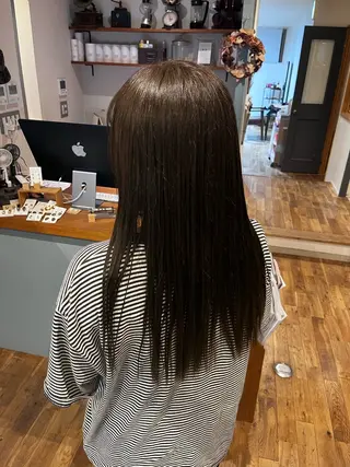 カラー moka/ブリーチ /カットのヘアスタイル