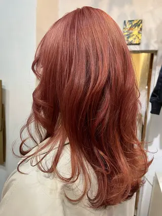 ロング カラー 岡部 京香のヘアスタイル