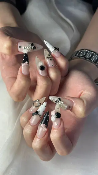 ネイル うにゃねいる🌷 Mayaのネイルデザイン