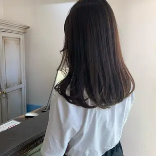 セミロング カラー stylist店長 岡本真依のヘアスタイル