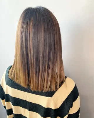 ミディアム 福森 みずきのヘアスタイル