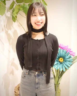 ミディアム カラー (h)wim kikoのヘアスタイル