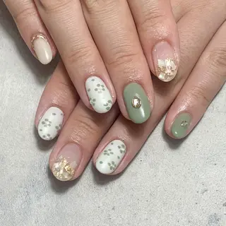 ネイル FIORITURA aiのネイルデザイン