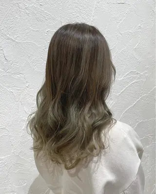 ミディアム カラー FELICE of hair 田口千尋のヘアスタイル