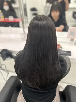 カラー 🩶透髪×モテ髪🩶 池袋SHE🏹🩶のヘアスタイル