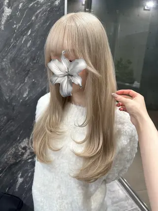 カラー RiA/レイヤーカッ ト/ハッシュカットのヘアスタイル