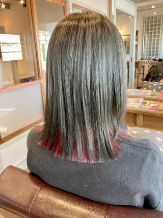 ミディアム タカツド ユウキのヘアスタイル