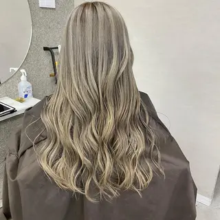 ロング カラー Lull1人美容室 バレイヤージュのヘアスタイル