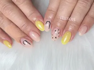 ネイル mison 安形友花のネイルデザイン