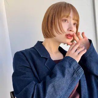 ショート カラー あやめ【顔まわり/レ イヤー/柔らかカラ】のヘアスタイル