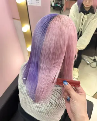 セミロング 2次元カラー/ ブリーチMANATOのヘアスタイル