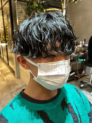 ショート パーマ メンズ 波巻きスパイラルパー マ/シャドウパーマ駿のヘアスタイル