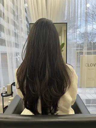 ロング 下石怜子/レイヤー/ 透明感カラーのヘアスタイル