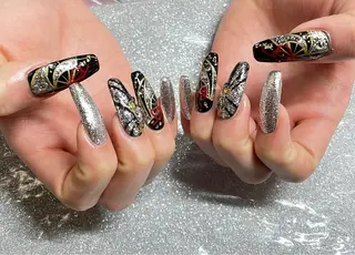 ネイル VIERU 🌈🎀💖のネイルデザイン