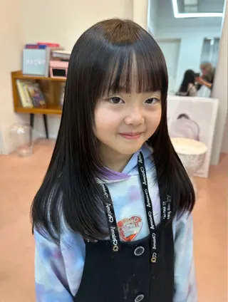 ロング 安井 美咲希のヘアスタイル